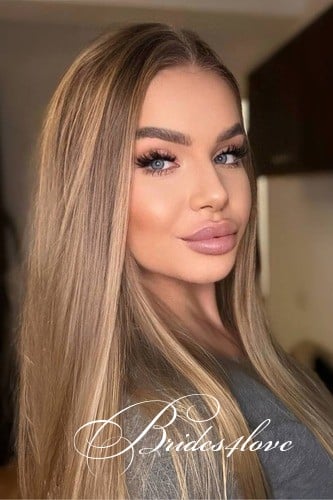 Alexia-Cristina