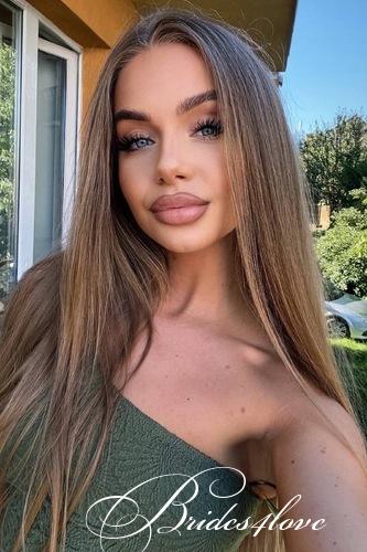Alexia-Cristina