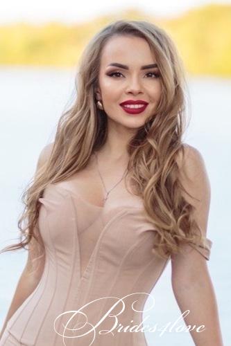 Larisa
