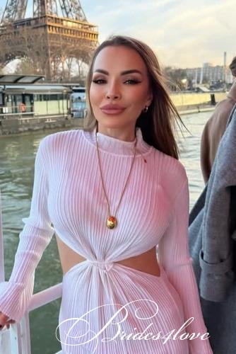 Larisa